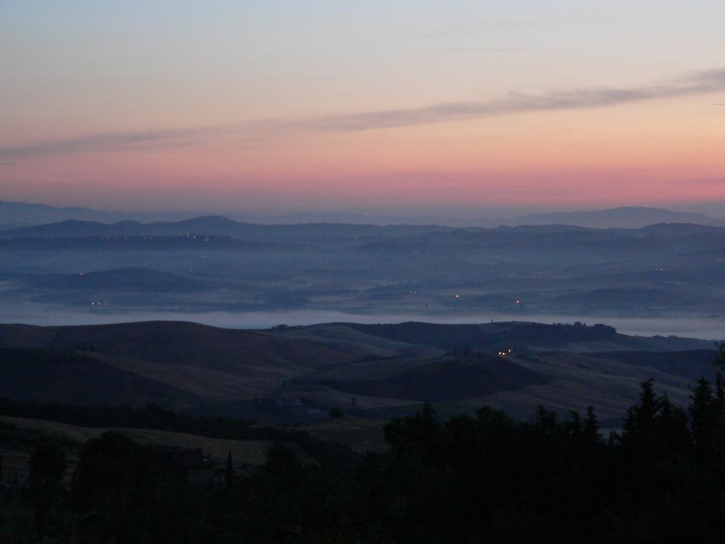 Le Rogheta Vila Campiglia dʼOrcia Exterior foto